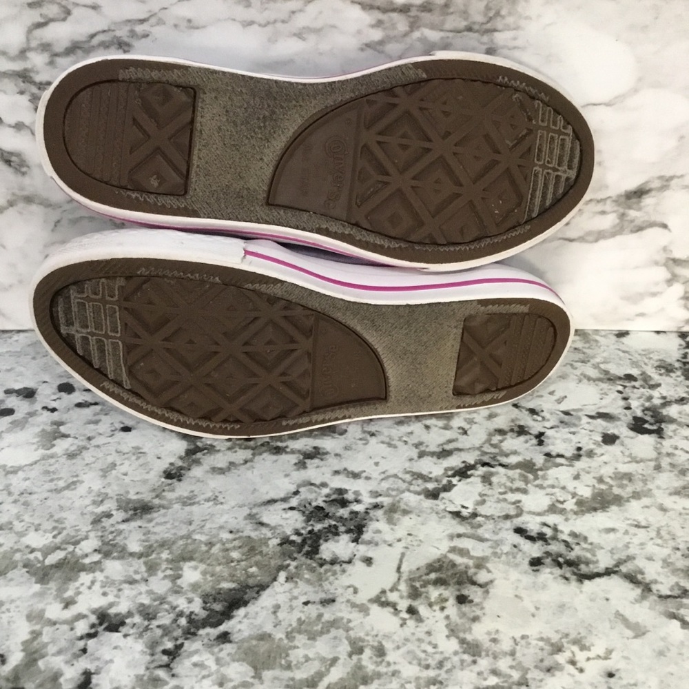 COPY - Girls Chuck Taylor All Star Sneakers - Picture 12 of 14